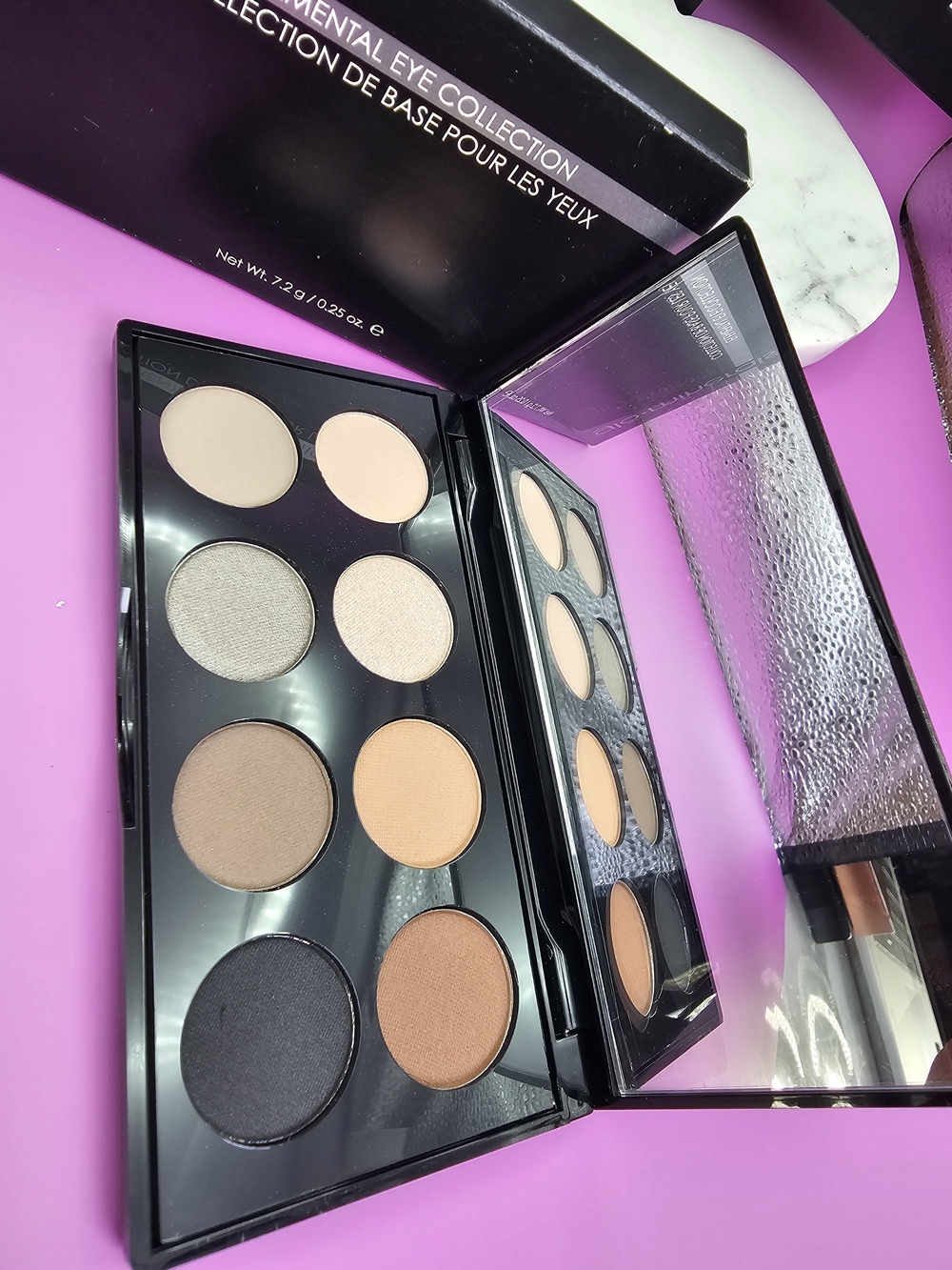 Neutral Matte & Shimmer Eyeshadow Palette - Beige & Brown